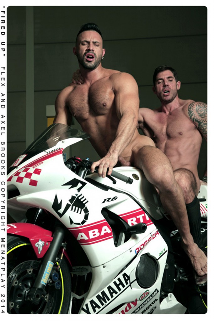 MenatPlay Sexy Tattoo Axel Brooks Motorbike Rider Flex Xtremmo Leather